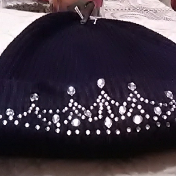 Accessories - Sweater hat
